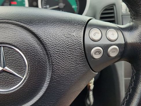 Used 2005 Mercedes-Benz SLK 350 image 35