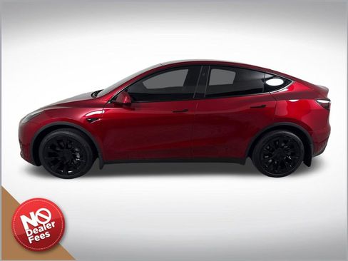 Used 2024 Tesla Model Y Long Range AWD/4WD image 6