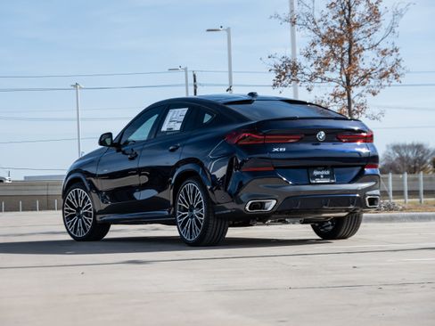 New 2026 BMW X6 xDrive40i w/ Climate Comfort Package image 3