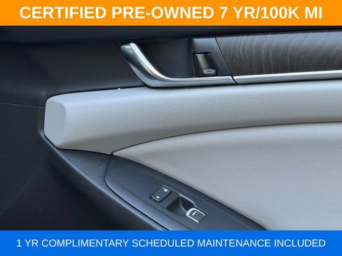 Used 2018 Honda Accord EX image 12