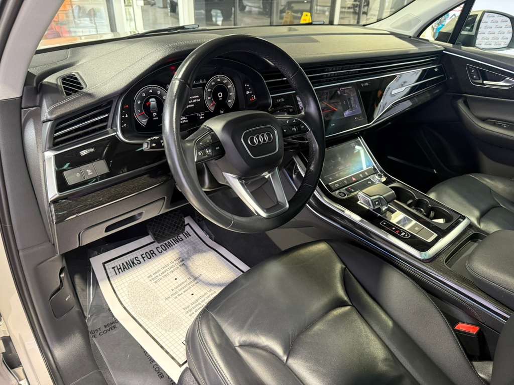 Used 2024 Audi Q7 3.0T Premium Plus AWD/4WD image 34
