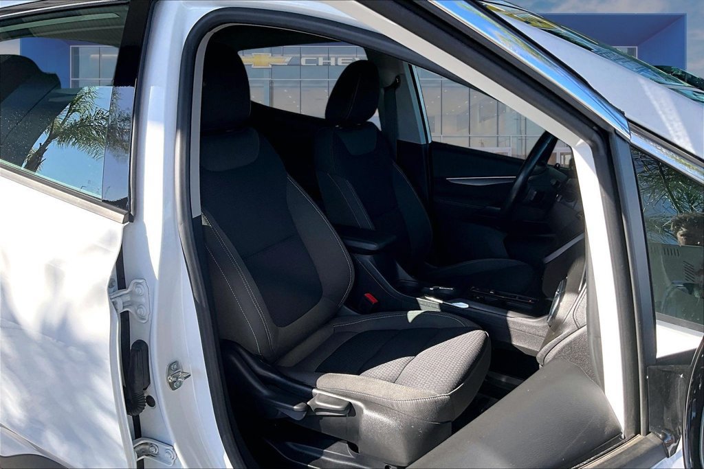 Used 2023 Chevrolet Bolt LT FWD image 15