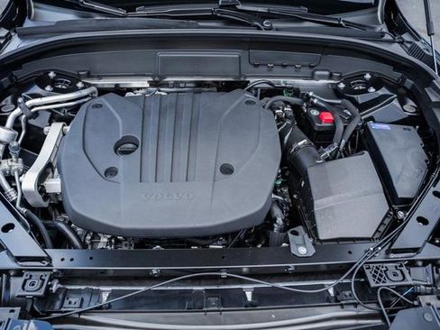 New 2026 Volvo XC60 B5 Plus w/ Protection Package Premier image 20