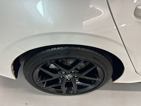 Used 2024 Honda Civic Sport image 29