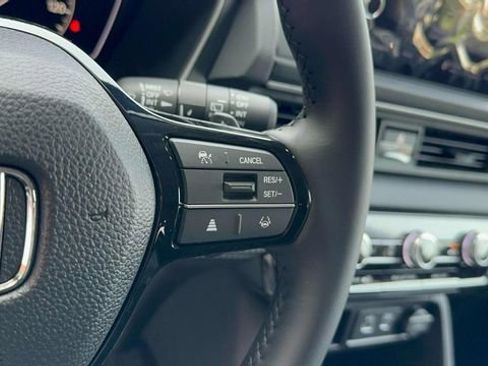 New 2025 Honda Pilot Touring image 26