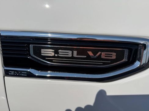 Used 2025 GMC Sierra 1500 SLT AWD/4WD image 6