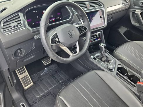 Certified 2024 Volkswagen Tiguan SE R-Line AWD/4WD image 10