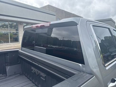 New 2025 GMC Sierra 2500 SLT w/ SLT Premium Package image 12