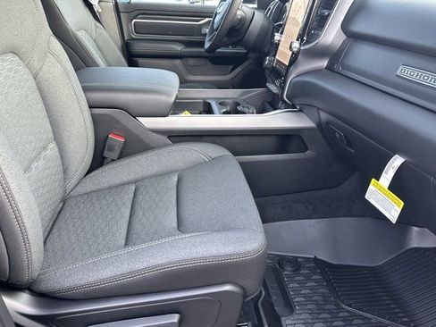 New 2026 RAM 1500 4x4 Crew Cab image 15