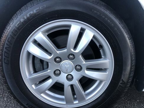 Used 2014 Chevrolet Sonic LT image 14