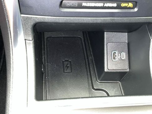 Used 2024 Ford Edge Titanium w/ Equipment Group 301A AWD/4WD image 31