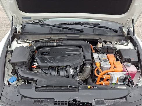 Used 2025 Hyundai Sonata Limited image 30