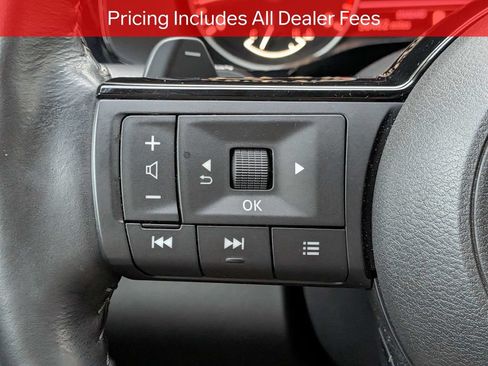 Used 2024 Nissan Pathfinder SL w/ SL Premium Package FWD image 28