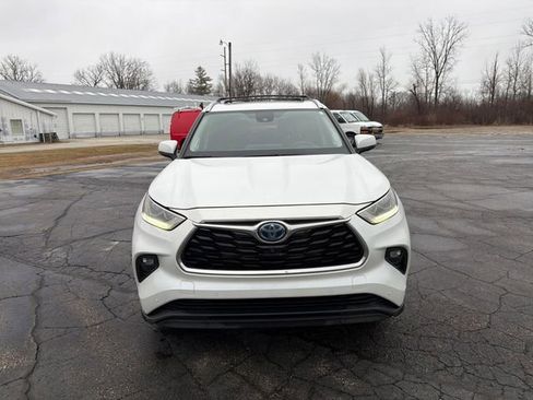 Used 2022 Toyota Highlander Limited image 12
