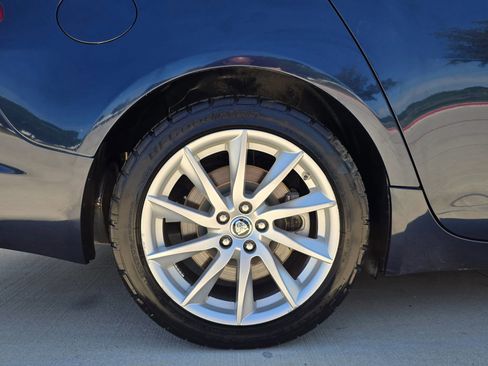 Used 2013 Jaguar XF RWD image 47