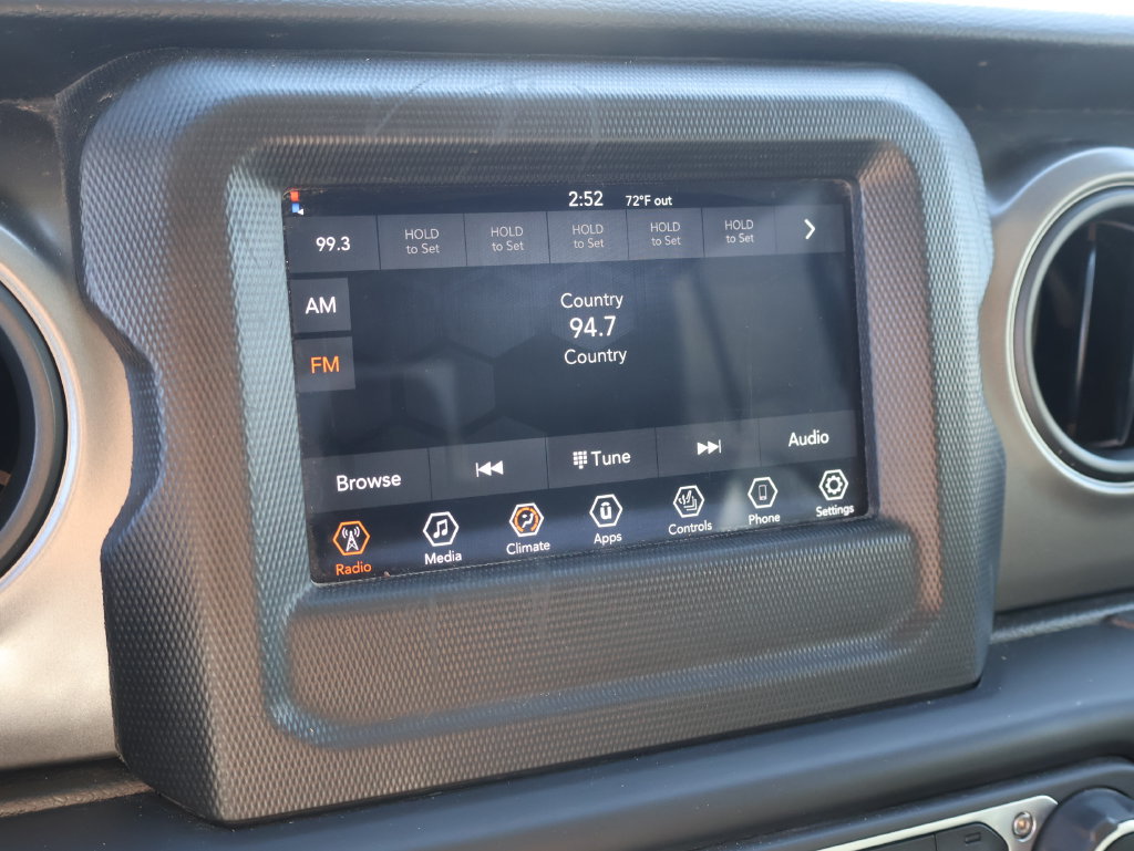 Used 2023 Jeep Gladiator Sport AWD/4WD image 33