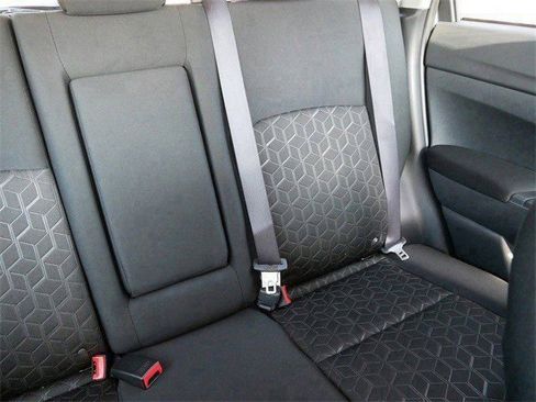 Used 2025 Mitsubishi Outlander Sport ES image 15