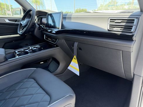 New 2026 Volkswagen Atlas Cross Sport SEL Premium R-Line AWD/4WD image 13