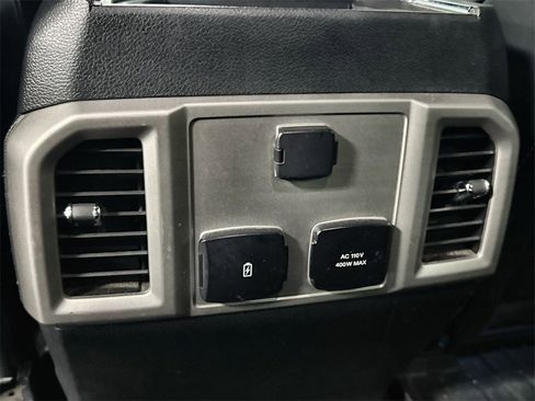 Used 2019 Ford F150 Lariat image 27