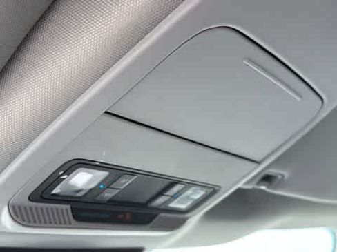 Used 2023 Ford F150 XLT image 20