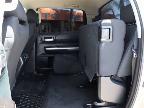 Used 2017 Toyota Tundra SR5 w/ SR5 Upgrade Package RWD image 34