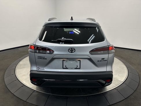 Used 2026 Toyota Corolla Cross SE w/ Moonroof Package image 6