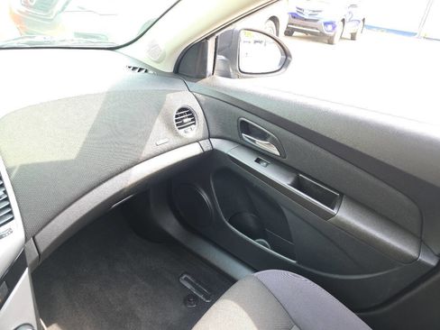 Used 2014 Chevrolet Cruze LT FWD image 11