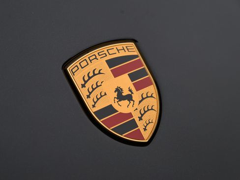 Certified 2026 Porsche Macan AWD/4WD image 11