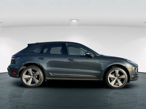 Used 2024 Porsche Macan w/ Premium Plus Package AWD/4WD image 7