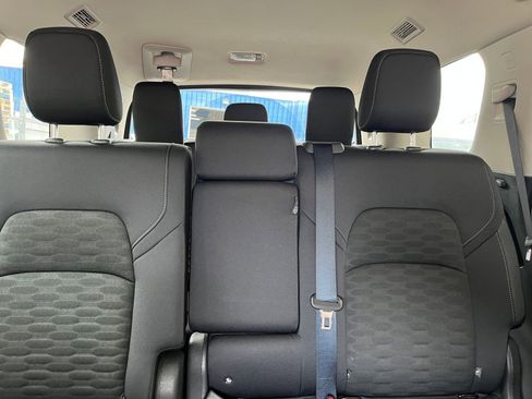 Used 2025 Nissan Pathfinder SV image 41