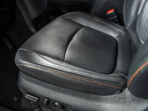 Certified 2022 Toyota Sienna XSE image 37