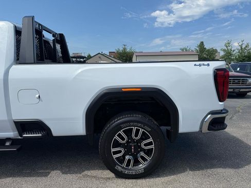 Used 2022 GMC Sierra 3500 Pro w/ Convenience Package AWD/4WD image 9