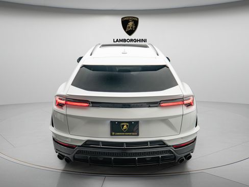 Used 2024 Lamborghini Urus S AWD/4WD image 9
