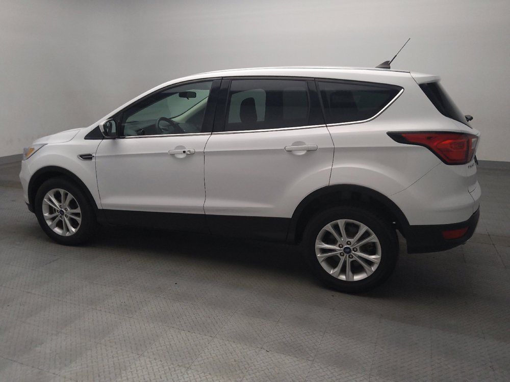 Used 2019 Ford Escape SE FWD image 3