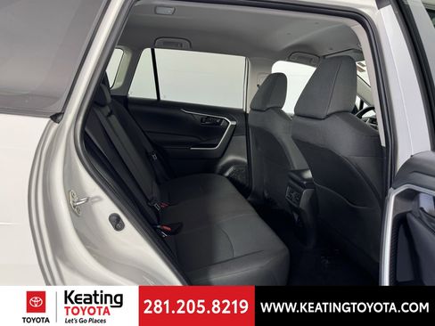 Certified 2025 Toyota RAV4 LE FWD image 20