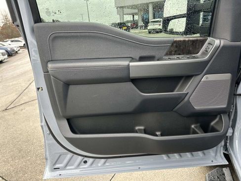 New 2026 Ford F250 Lariat w/ Black Appearance Package image 10