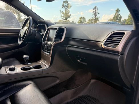Used 2015 Jeep Grand Cherokee Limited AWD/4WD image 19
