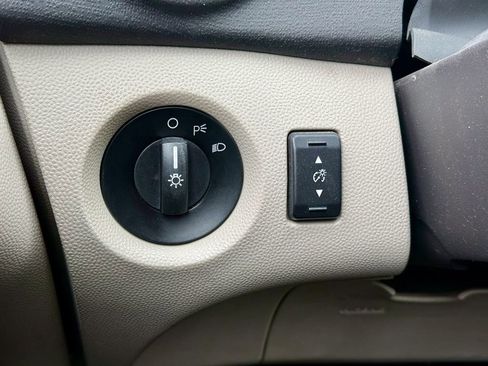 Used 2013 Ford Fiesta SE image 20