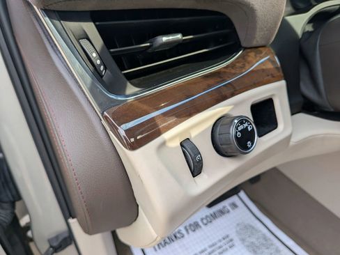 Used 2016 Cadillac Escalade ESV Luxury image 64
