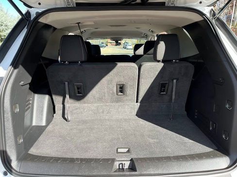 Used 2020 Chevrolet Traverse LS image 44