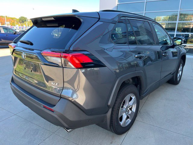 Used 2022 Toyota RAV4 XLE w/ Convenience Package AWD/4WD image 7