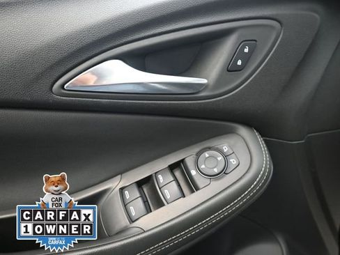 Used 2024 Buick Encore GX Sport Touring image 16