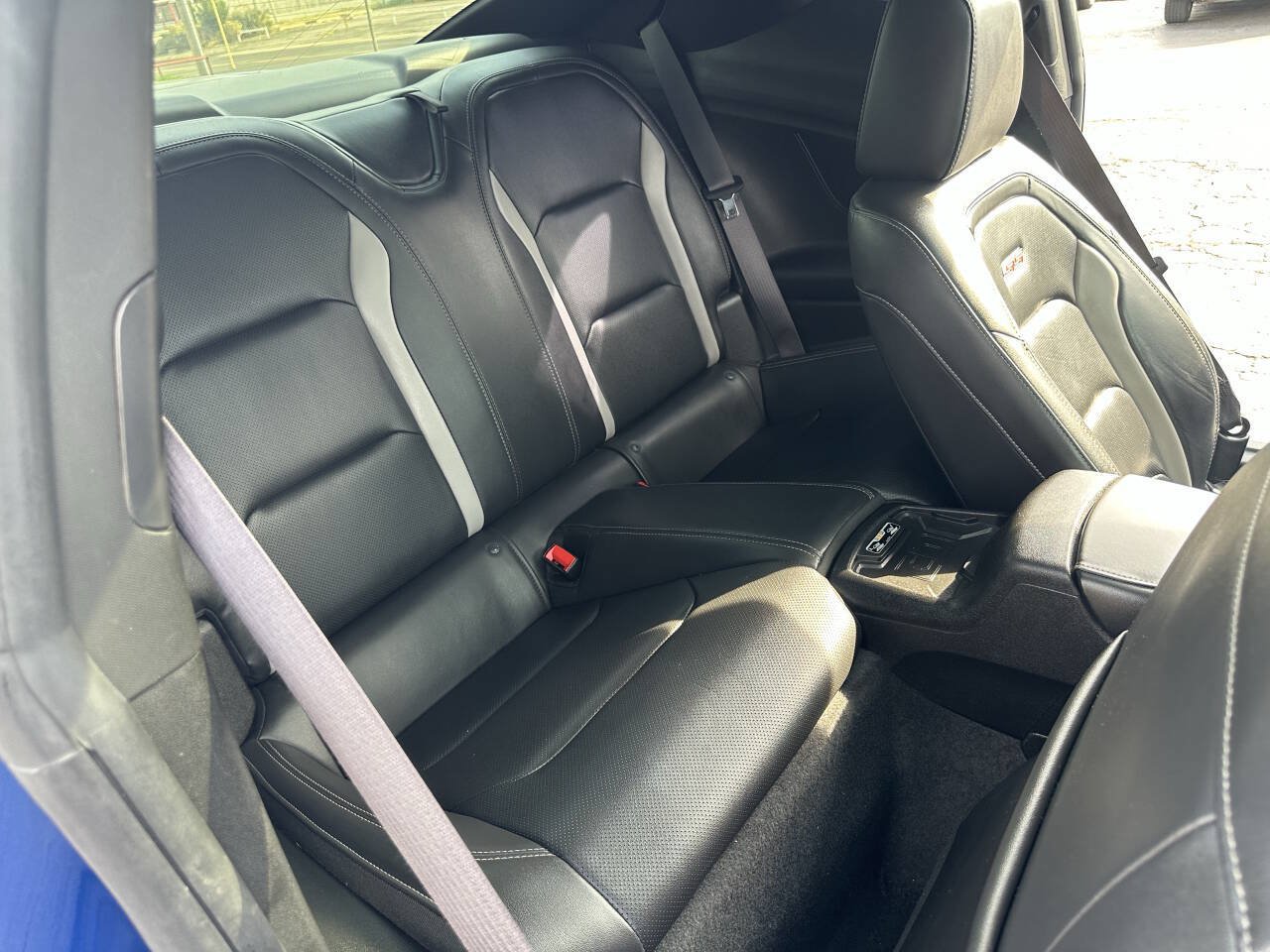 Used 2017 Chevrolet Camaro SS RWD image 26