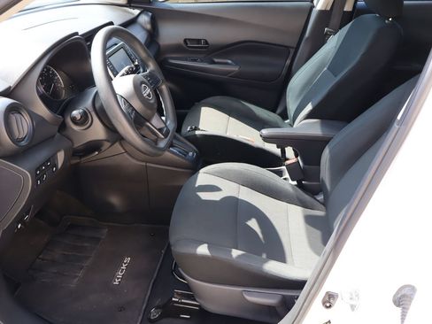 Used 2024 Nissan Kicks S FWD image 14