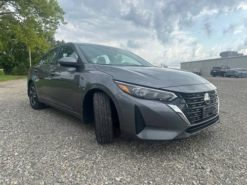 Used 2025 Nissan Sentra SV w/ All-Weather Package FWD image 12