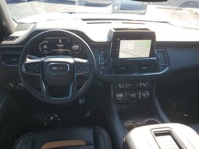 Used 2023 GMC Yukon AT4 w/ AT4 Premium Package AWD/4WD image 17