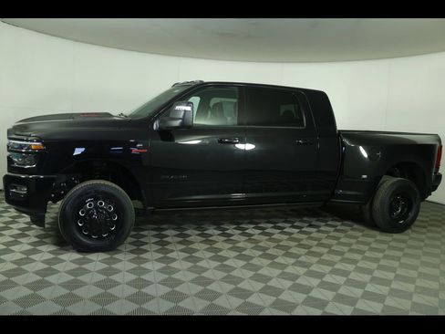 New 2026 RAM 3500 Laramie image 17