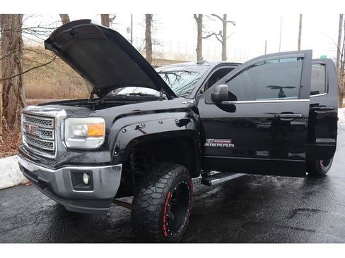 Used 2015 GMC Sierra 1500 SLE image 16