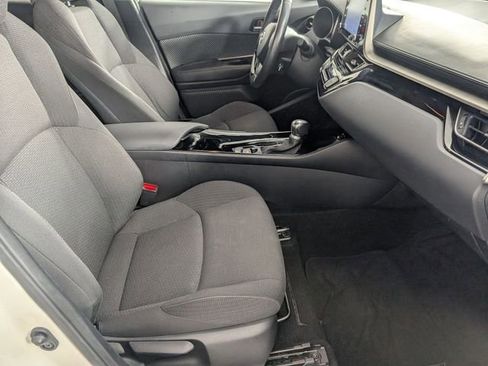 Used 2019 Toyota C-HR XLE FWD image 28