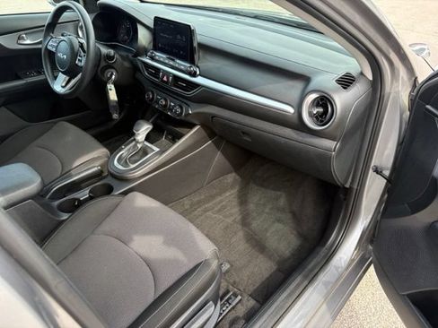Used 2023 Kia Forte LXS FWD image 27